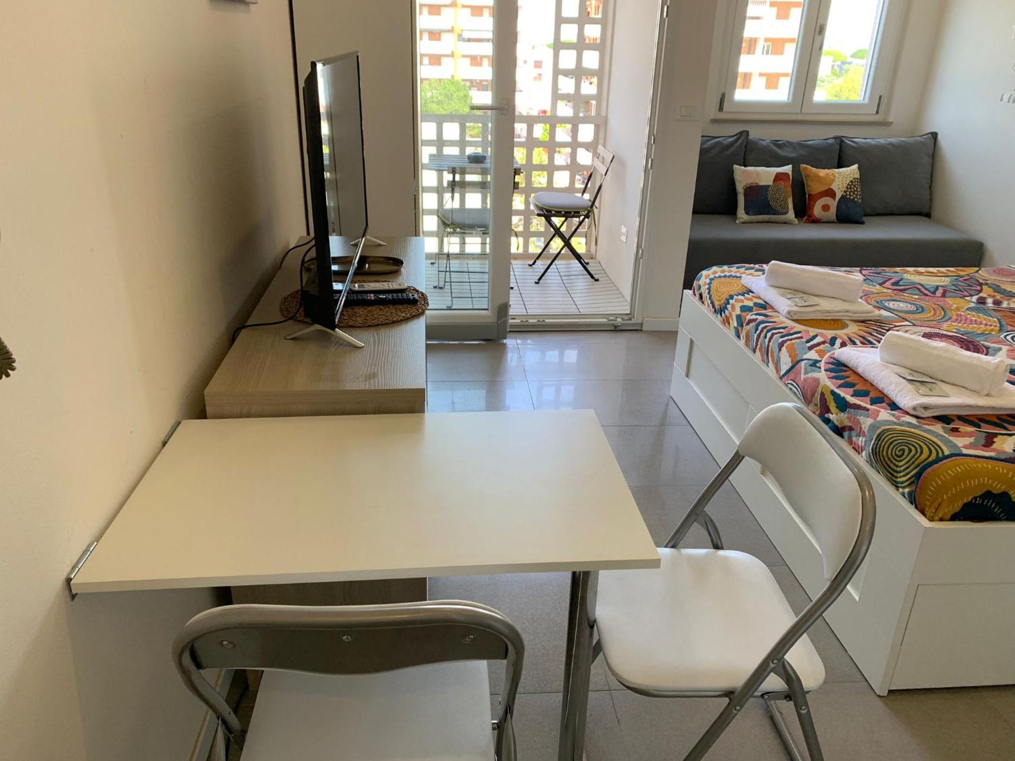 Monolocale Con Terrazza E Cucina * Lignano Sabbiadoro