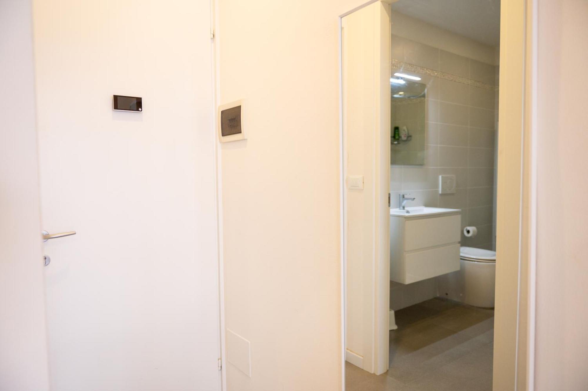 Apartment Monolocale Con Terrazza E Cucina